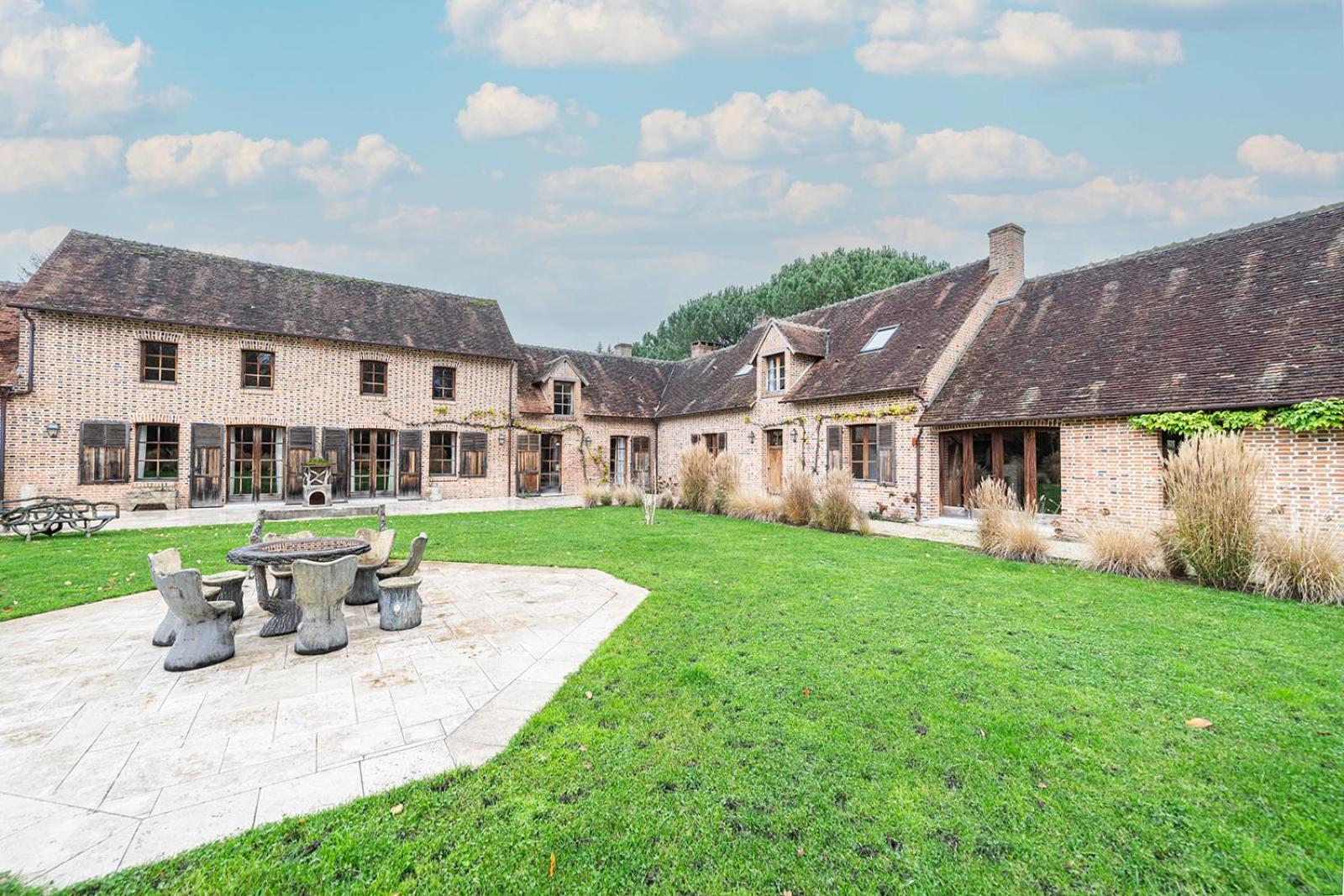 Villa De Lux Avec Piscine Interieur Chauffee 1H30 De Paris Nouan-le-Fuzelier Bagian luar foto